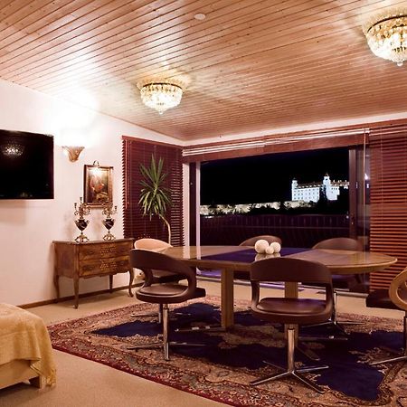 Panoramic Castle Suite With Free Private Parking Bratislava Bagian luar foto