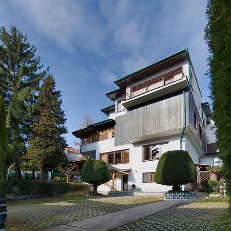 Panoramic Castle Suite With Free Private Parking Bratislava Bagian luar foto